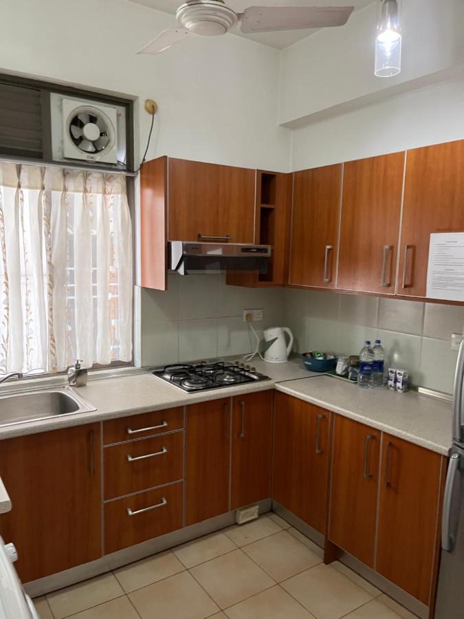 Hedges Court Residencies -Town Hall- 2 Room 3 Bed Apartment Colombo Exterior photo